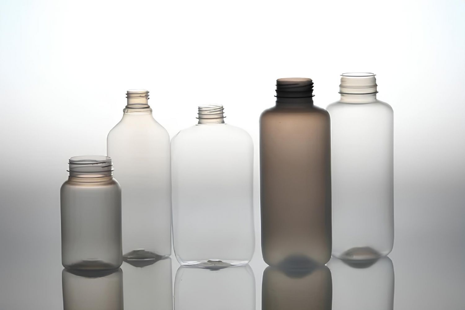 Molding Containers With Various Materials